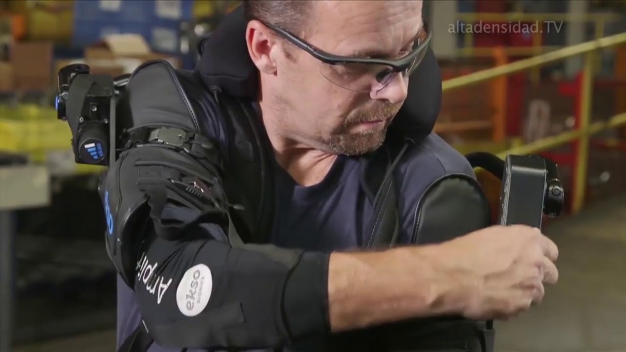 Ford estrena exoesqueletos robóticos en su ensambladora de Valencia (España)+