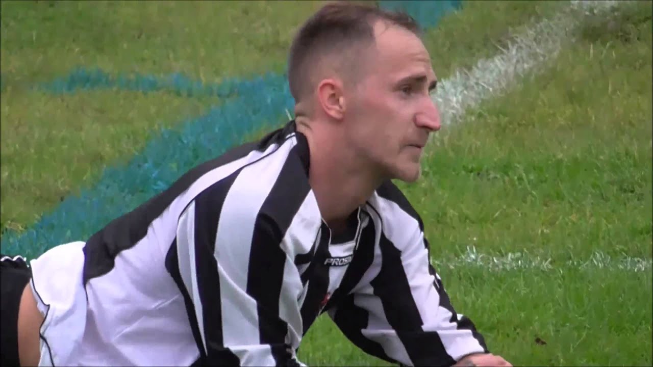 MATCH HIGHLIGHTS: Earby Town Vs Barnoldswick Barons (26.09.15)