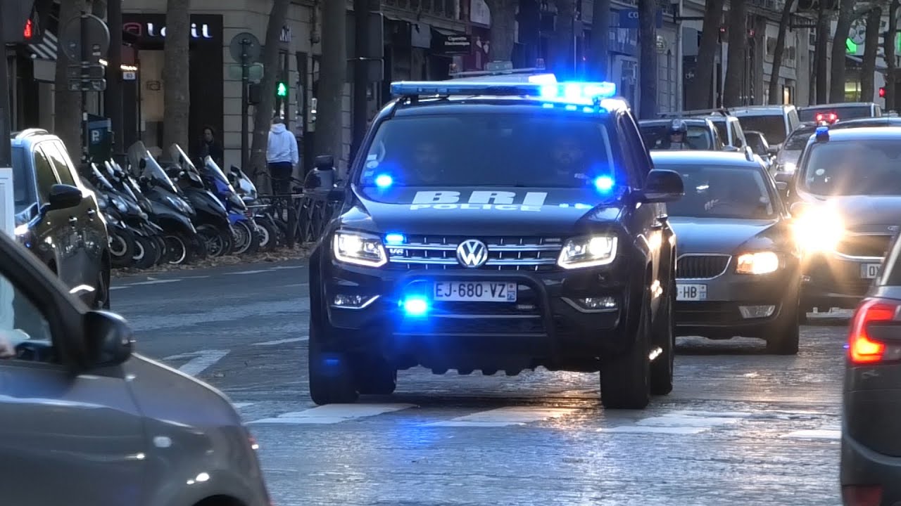 POLICE  convoi de la BRI  avec le Volkswagen Amarok