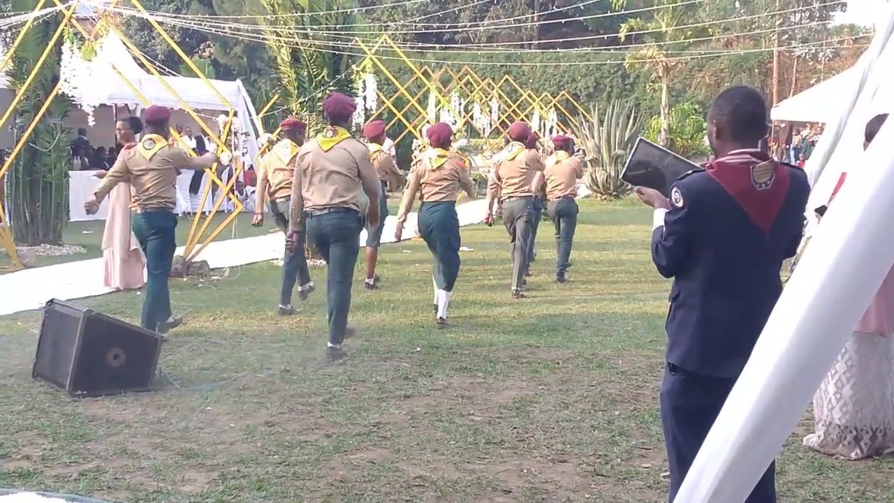 REBA AKARASISI KEZA KABAYOBOZI
