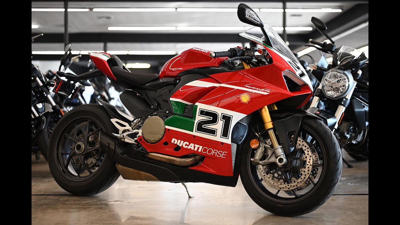 2023 Ducati Panigale V2 Bayliss | ONYX MOTO