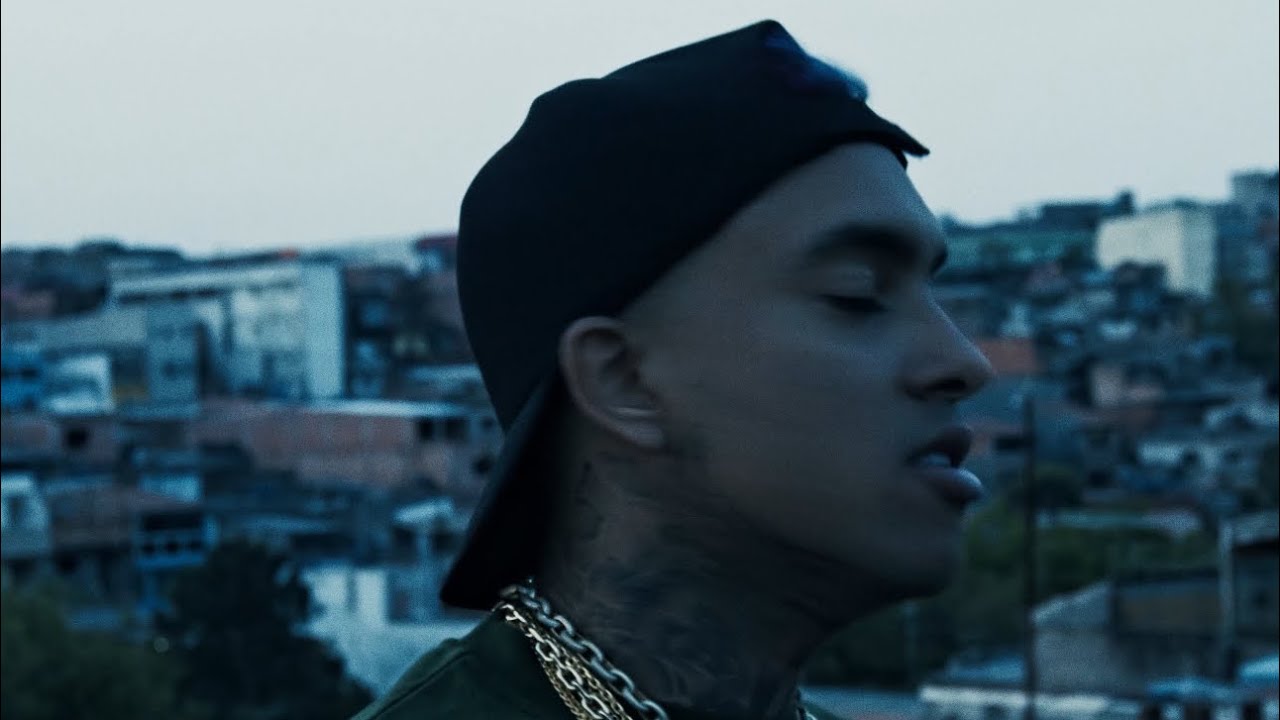 MC Brinquedo - Essa Onda Vicia (Official V&iacute;deo)