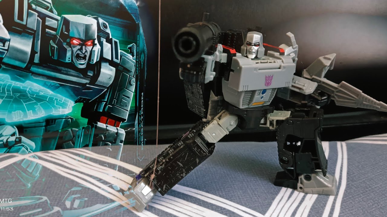 Hasbro: Megatron Leader class From Earthrise WFC Toy Review