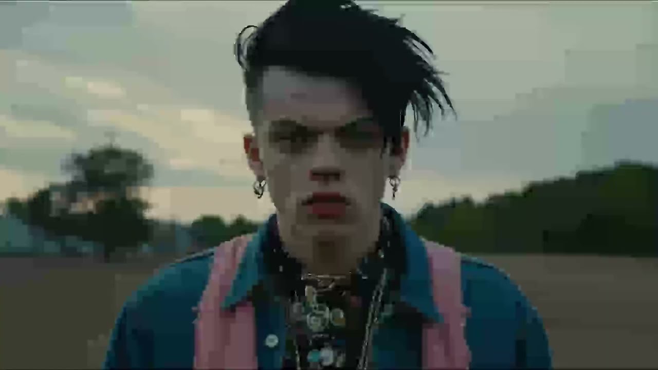 STATIC IN MY DAYDREAM        #yungblud style#popular #pop#punk#alternativepop#music