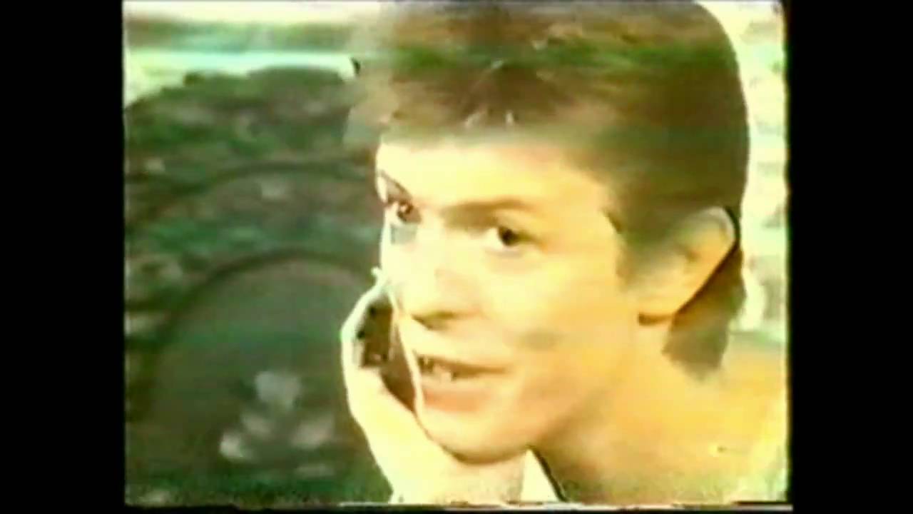 David Bowie Unbroadcasted interview Toppop '77 pt.1