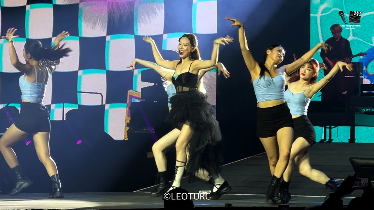 230911 (트와이스) TWICE 5th World Tour PARIS : Nayeon Solo