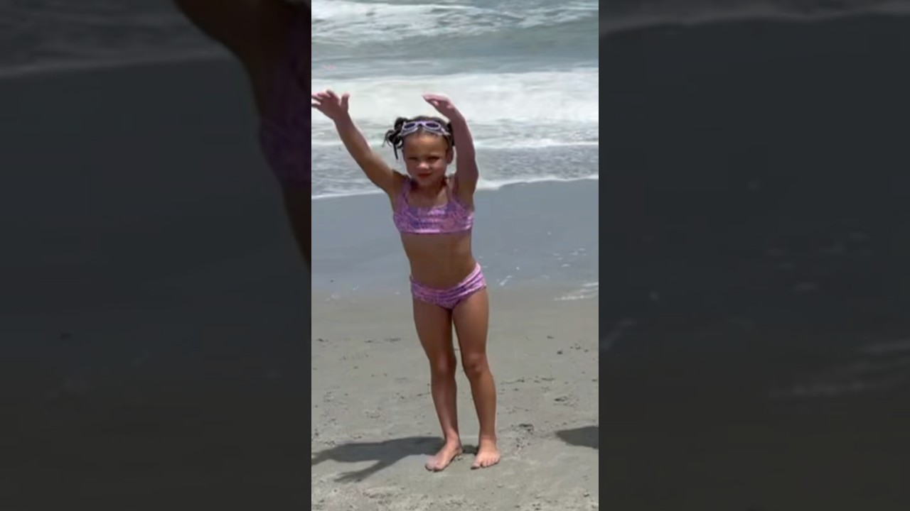 STANDING TUCK AT THE BEACH !!! #tumbling #dance #tricks #beach