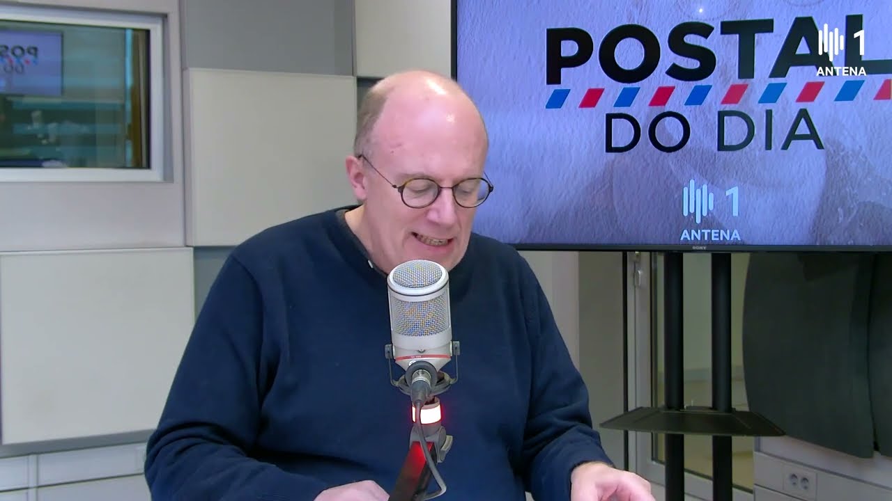 A professora que nunca chumbou ninguém | Postal do Dia | Antena 1