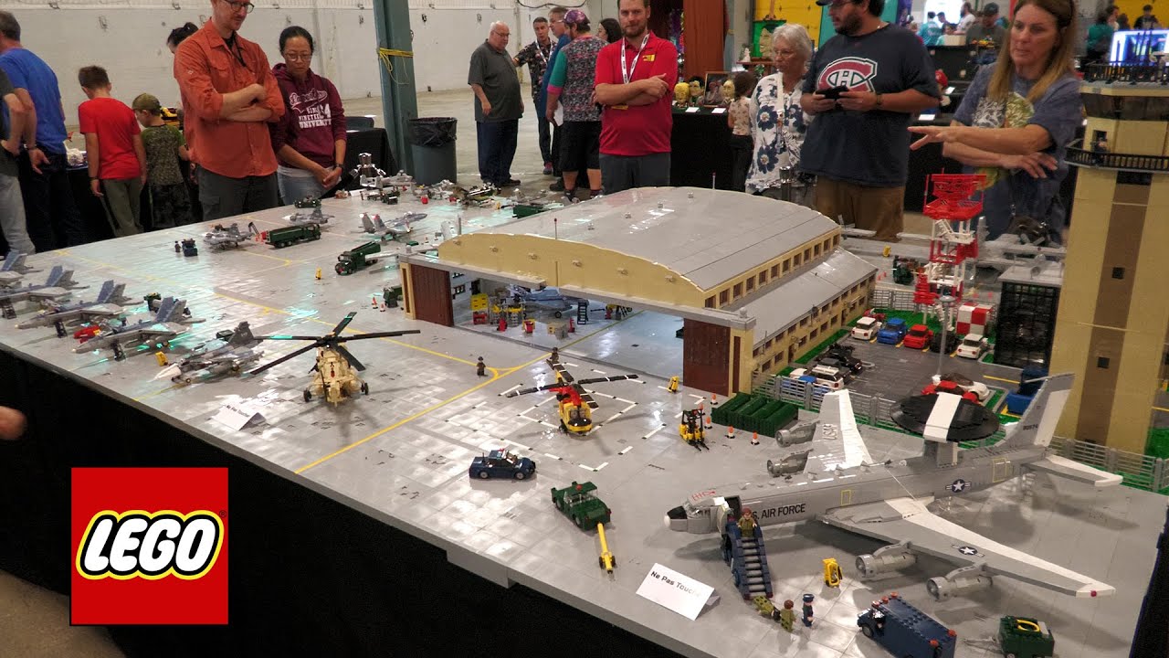 Огромная военная авиабаза LEGO – Упражнение «Кленовый флаг»