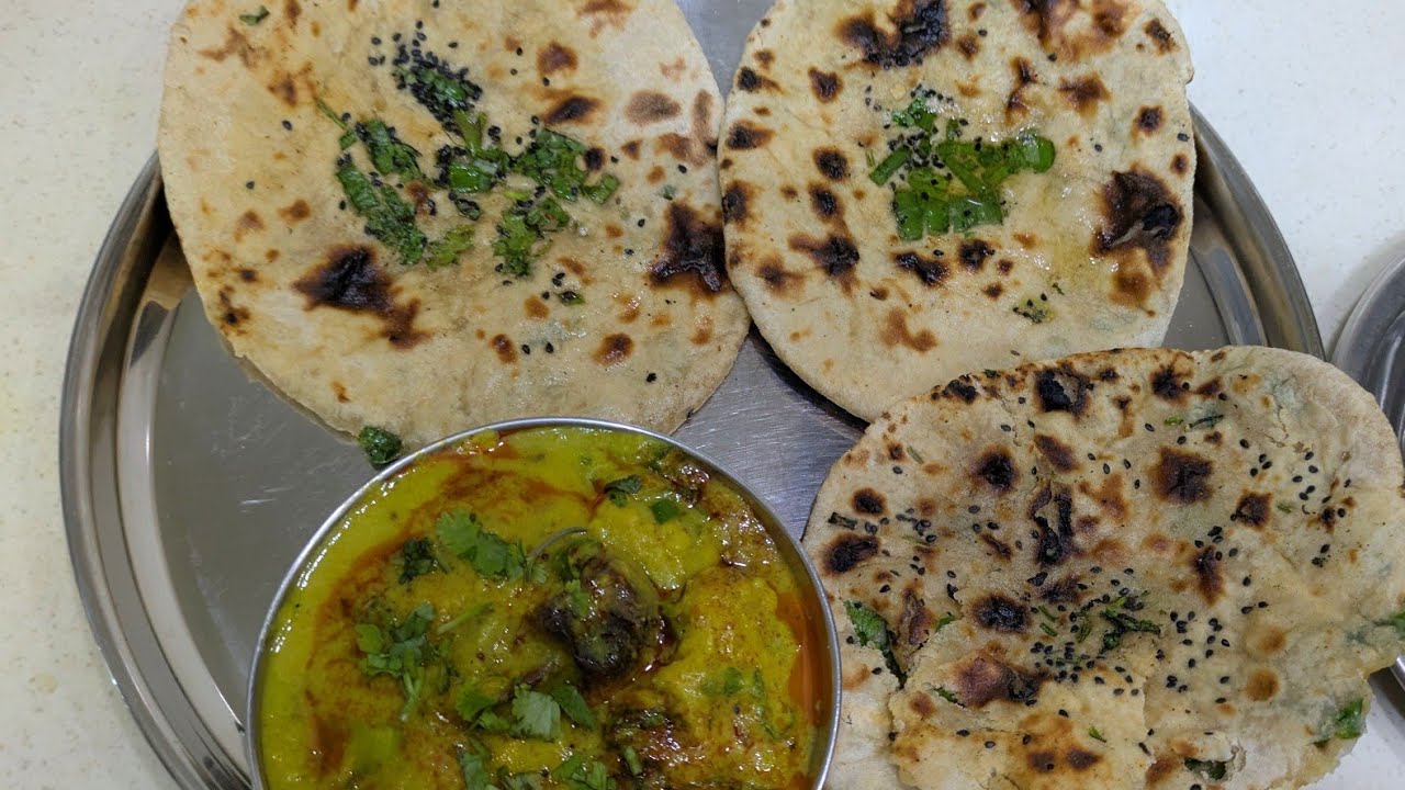 Bahut saare vitamins and minerals se bharpur Spring onion vade ki sabji aur Spring onion Naan