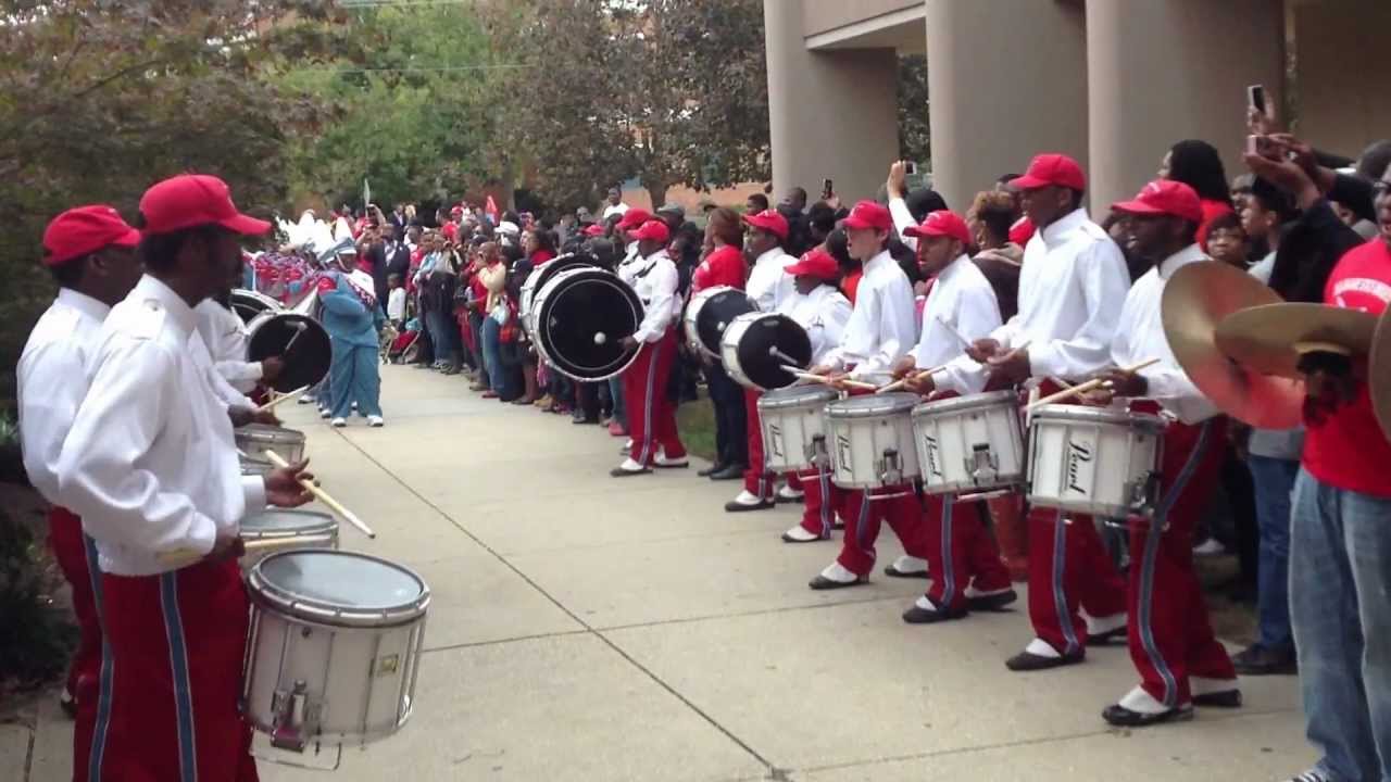 Homecoming 2012 DSU Marching Band (The Tunnel)