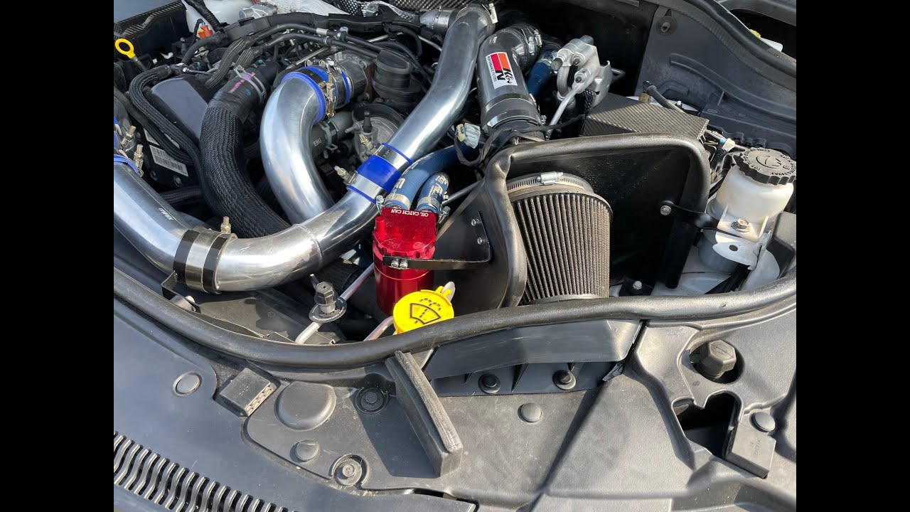 2014 Jeep Grand Cherokee EcoDiesel engine sound with K&N air cleaner and CXR intercooler piping