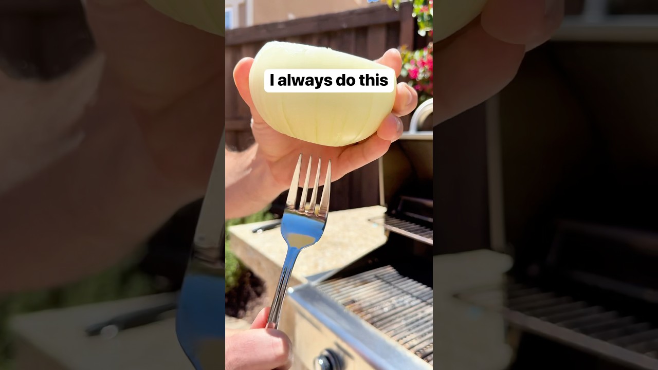 I use an onion to prep and clean my grill #grilling #grillingseason #onion #cookout