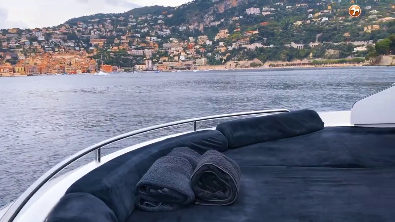 Pershing 56 (170369-1)