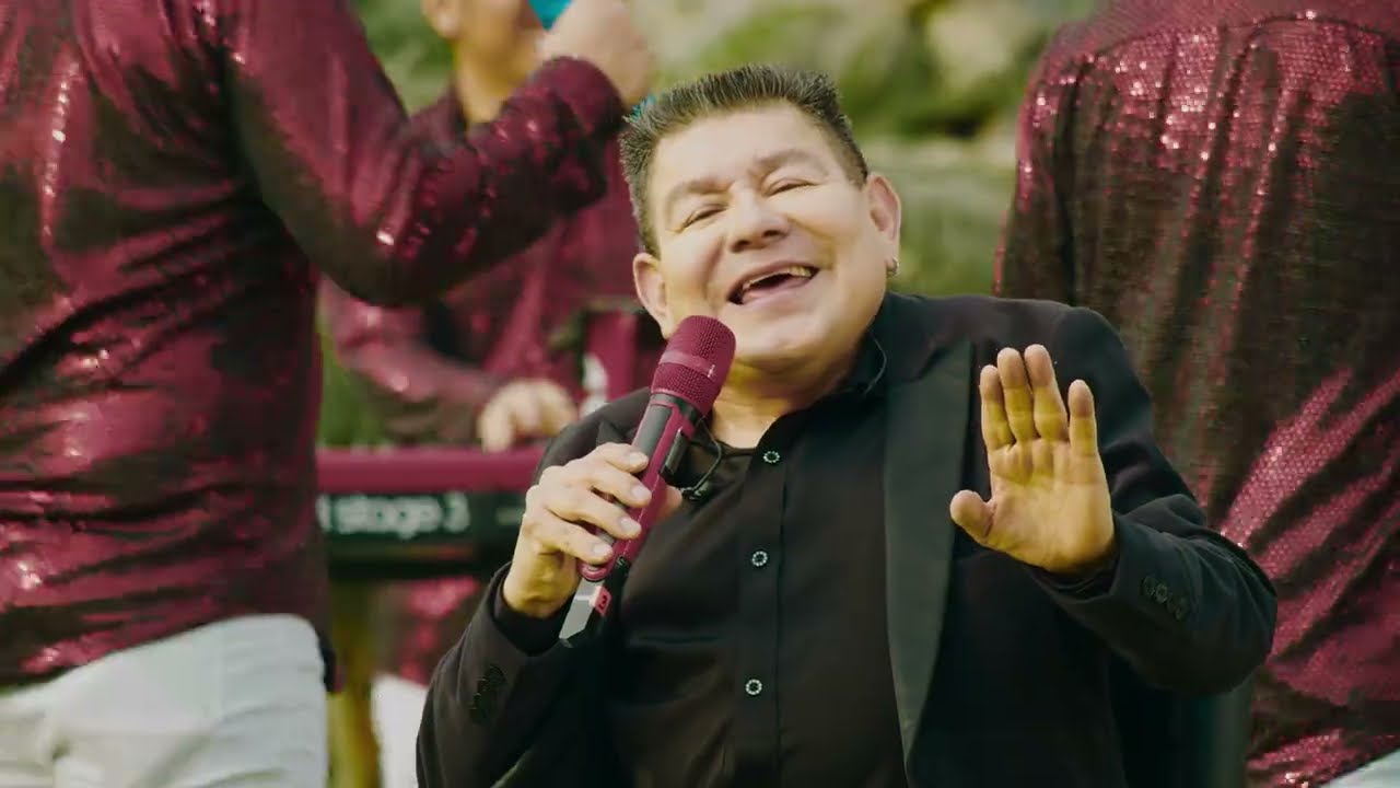 Dilbert Aguilar - Agonia de Amor - (En Vivo)
