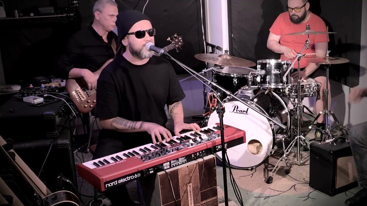 Blues Garage - 