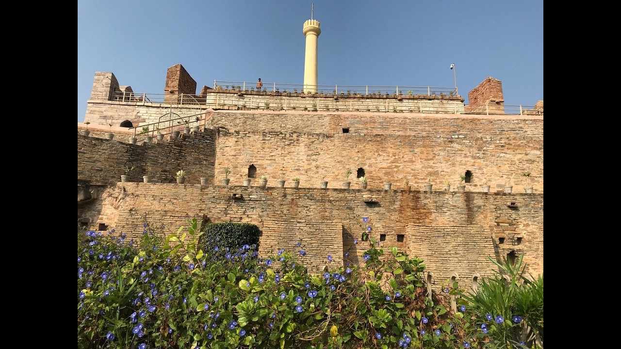 Konda Reddy Fort  or Konda Reddy Burj in Kurnool City Of Andhra Pradesh in India