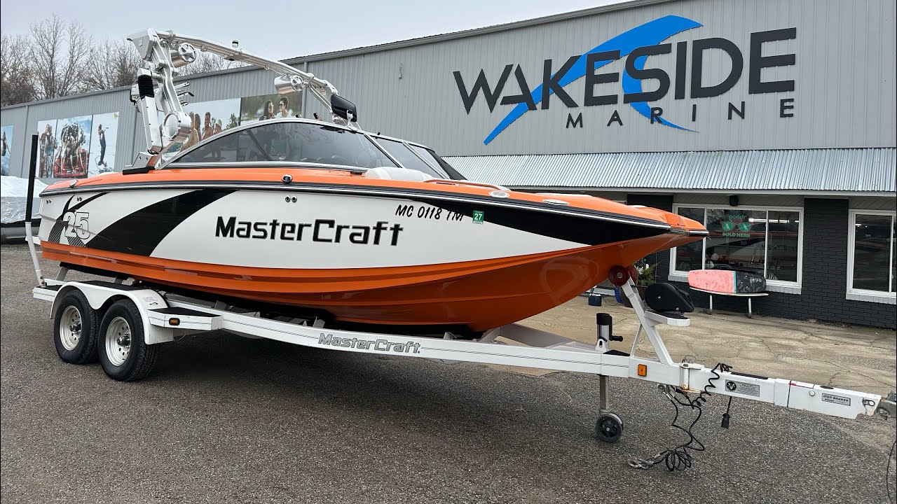 MasterCraft X25 2012 года с системой Surf System | Код товара 7951