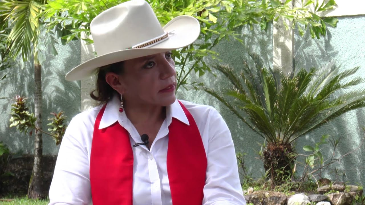 Manuel Zelaya y su esposa Xiomara Castro en entrevista con 