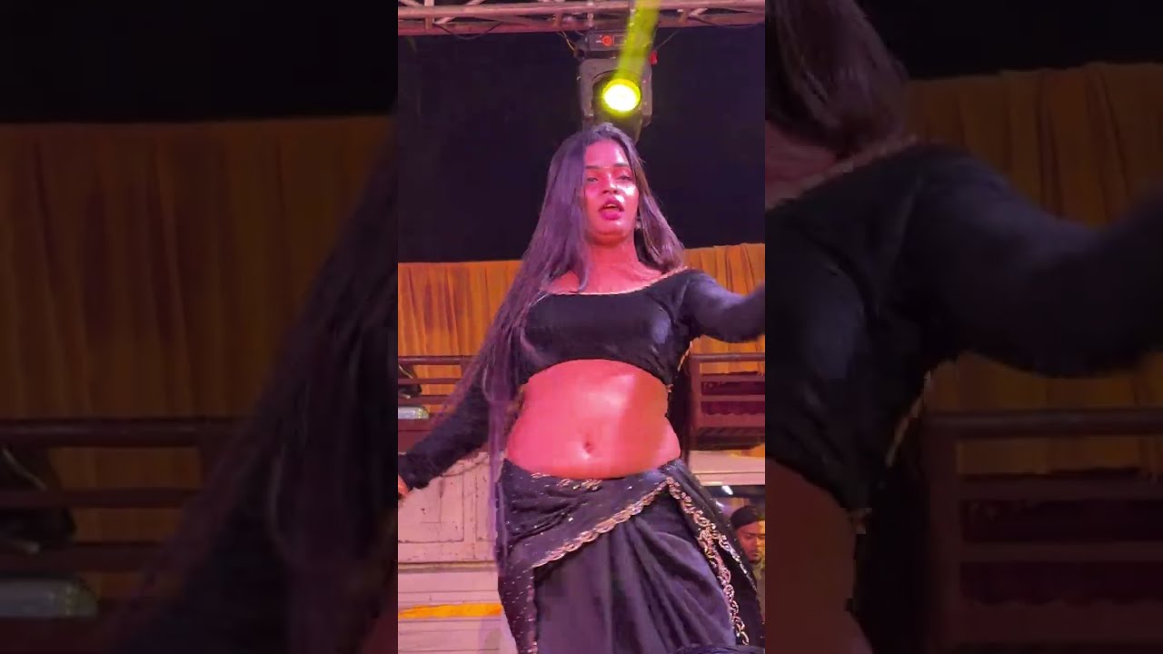 बइठल रही केरा के थम पर बलम के baithal rahi kera ke tham par #khushisinghdancer का रिकॉर्ड तोड़ डांस 