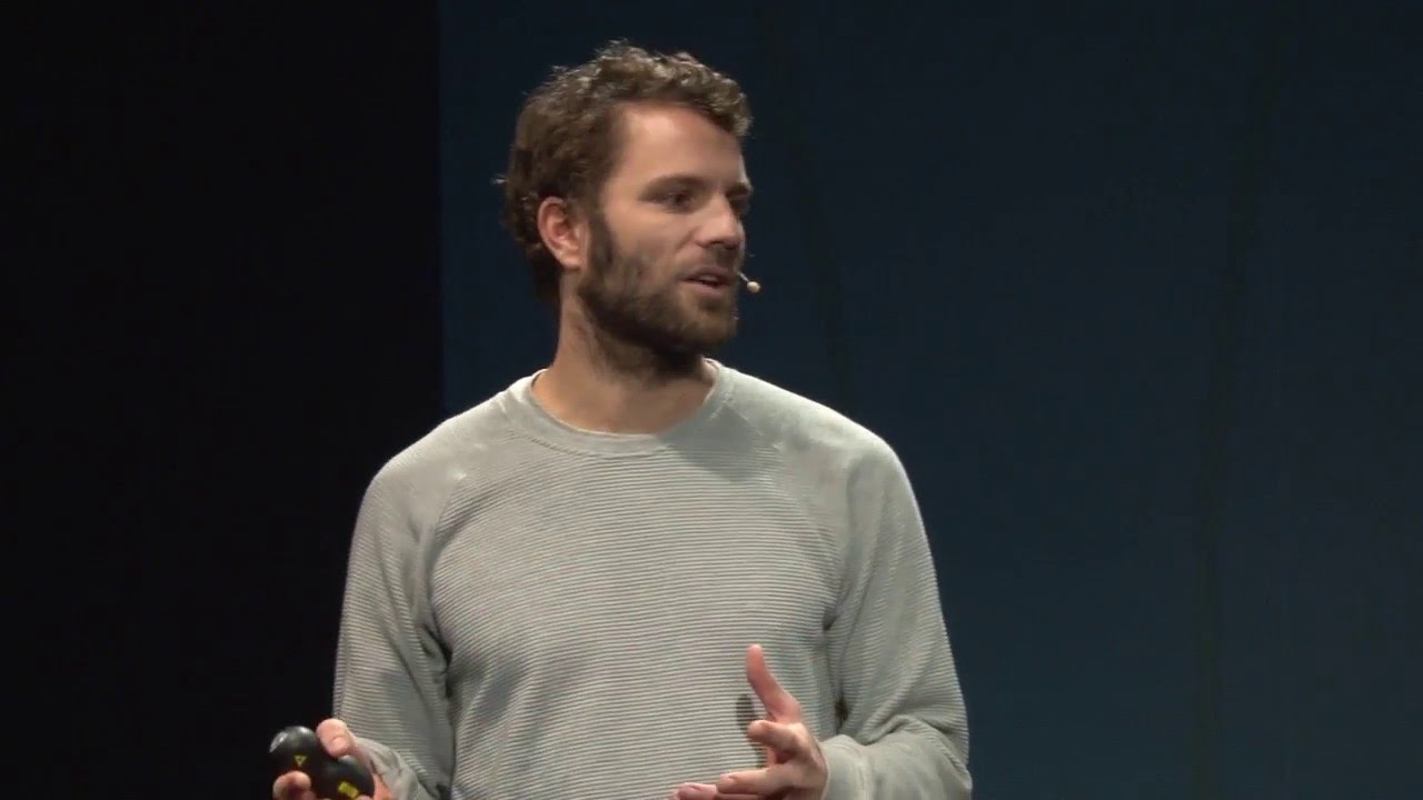 Viva con Agua: Ein Funke wird zum Flächenbrand | Benjamin Adrion | TEDxStGeorg