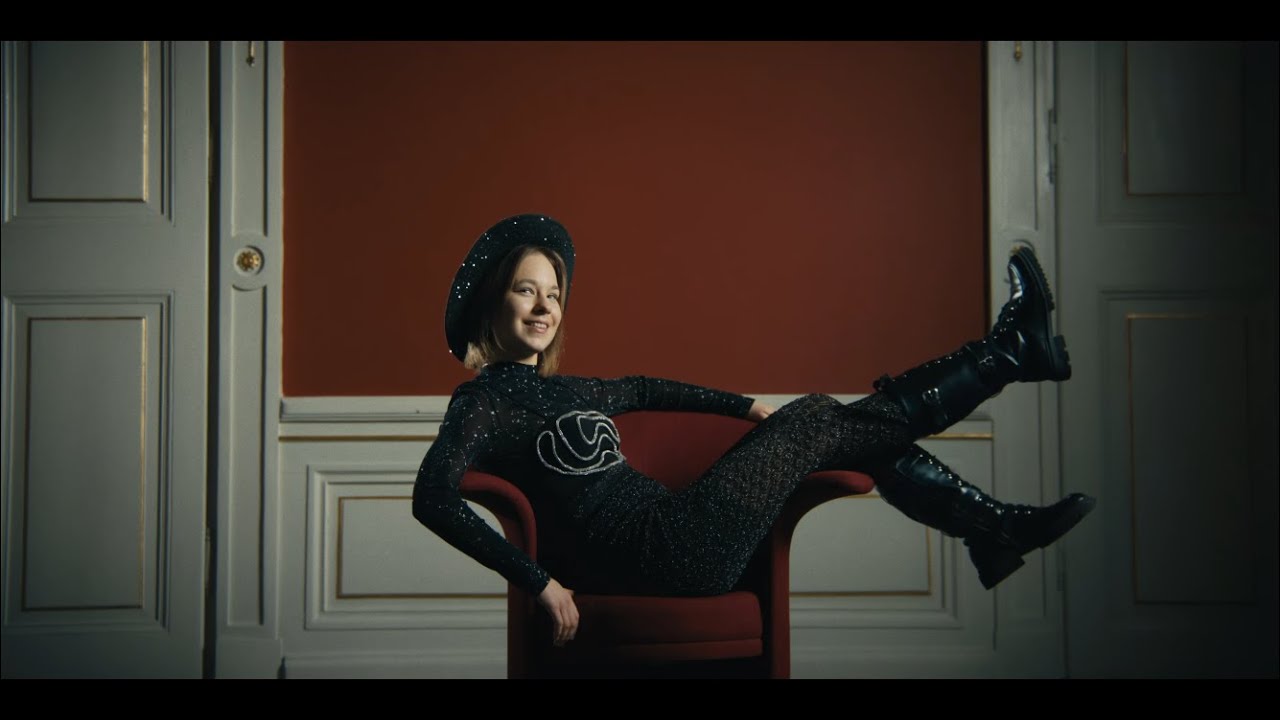 Kornelia Neli Czerwiec - NIEWAŻNE (Official Music Video)