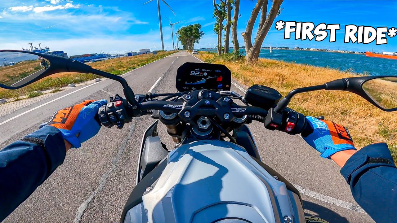 Впервые еду на новом BMW S1000R! *Отличные трюки на заднем колесе!*