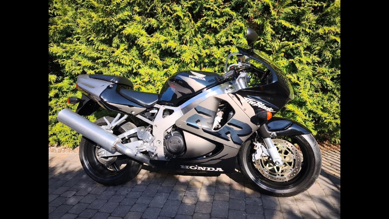 Honda CBR 900 RR SC 33  1999 r  tylko 20 Tkm!!! TUV Servis, Nowe opony z DE