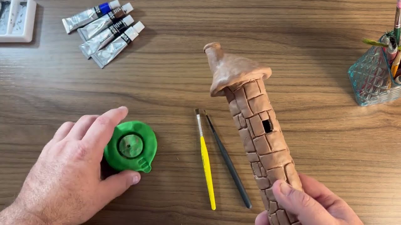 Pintura em escultura de oil clay