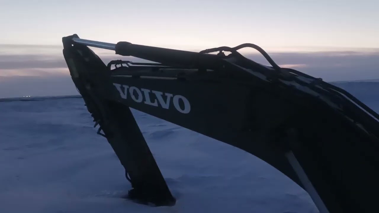 Вахта, зимник! Утонул в болоте.