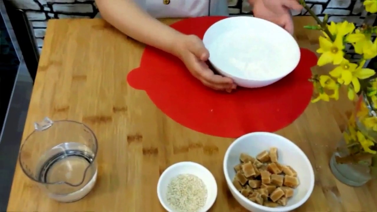 Floating Sticky Rice Cake ( B&aacute;nh Tr&ocirc;i ),Vietnamese Traditional Part 1(with Czech/English subtitles)