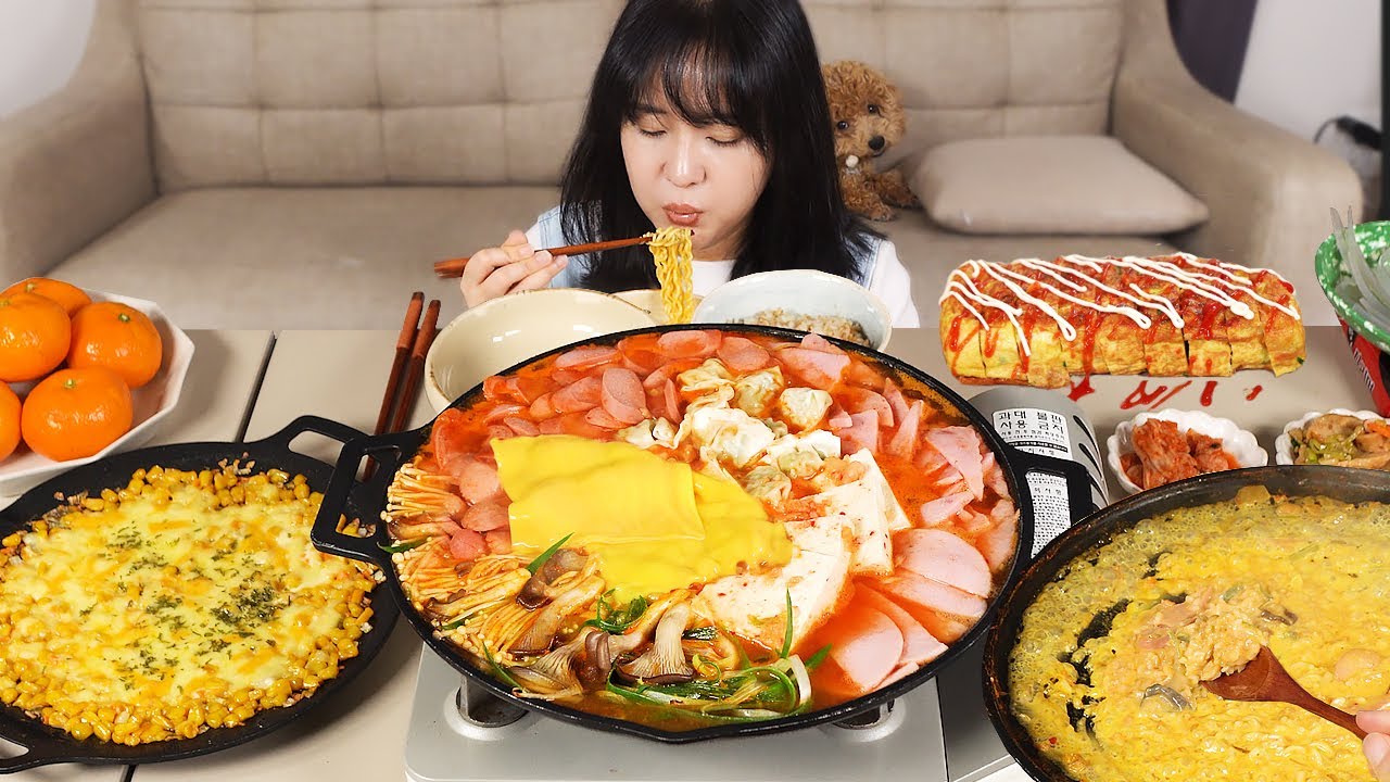 mukbang :) острое рагу с ветчиной, ризотто, яичные рулетики, кукурузный сыр.