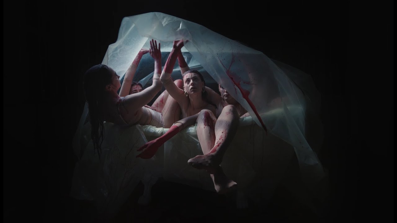 Astrid & The Scandals - Kostarika (Official Music Video)