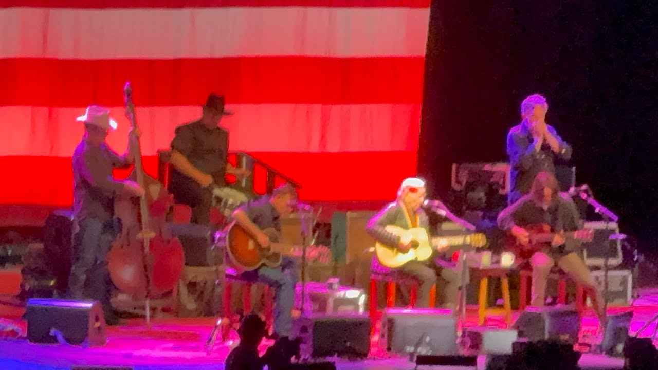 Willie Nelson 🤠 Outlaw festival 10th anniversary 5-18-25 Wheatland CA Toyota ￼amphitheater ￼￼￼