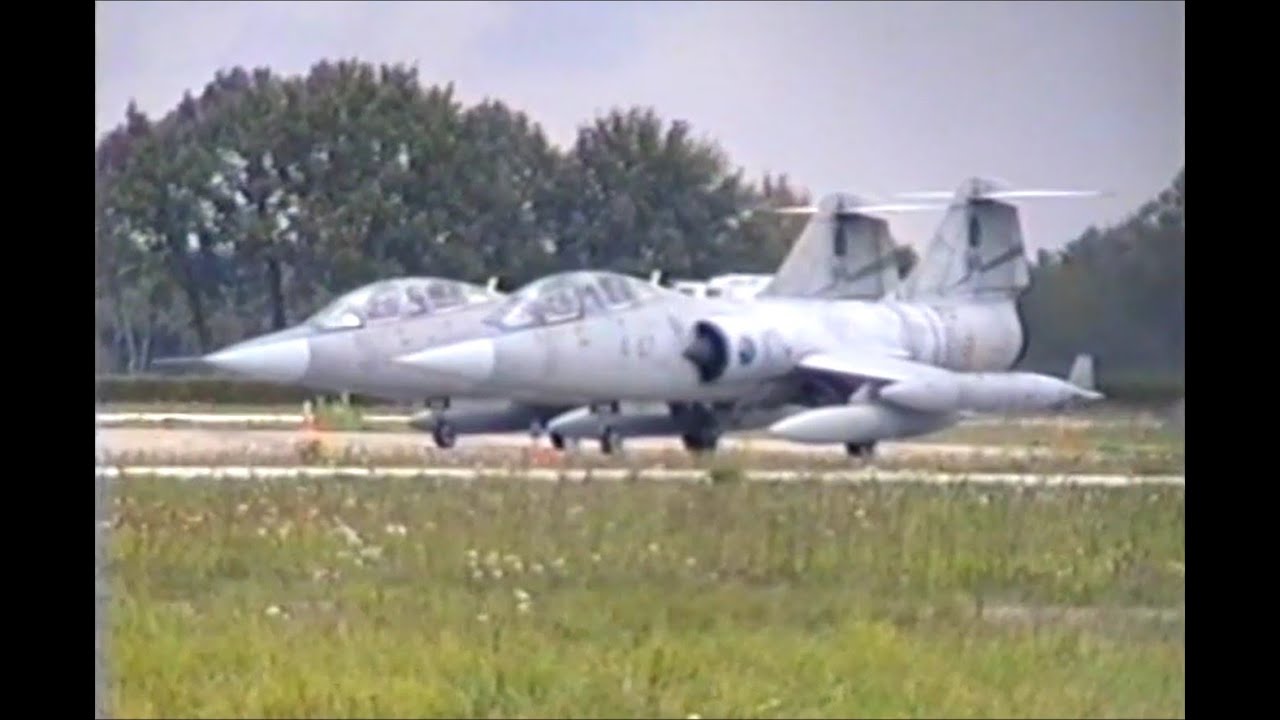 International F 104 Society - Departure 2x TF-104GM at Volkel AB 29-9-2003 #IFS0065