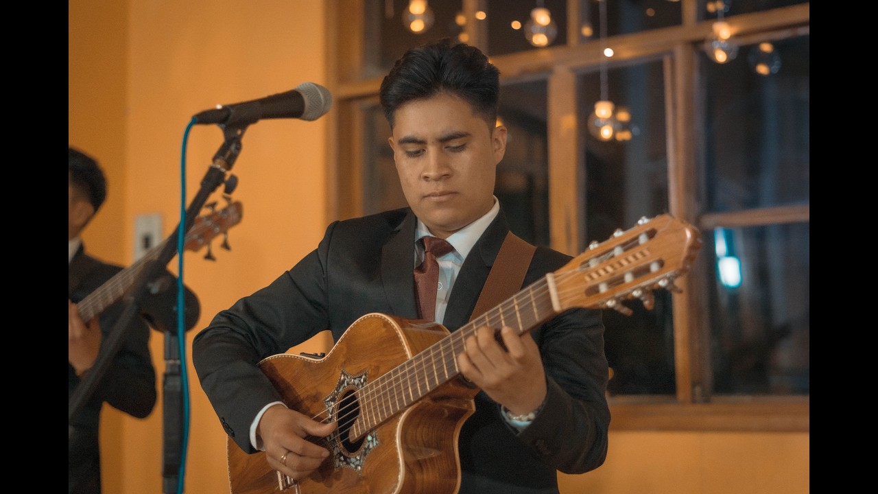 Video Oficial - Sólo de Jesús la Sangre - Trio Luminares