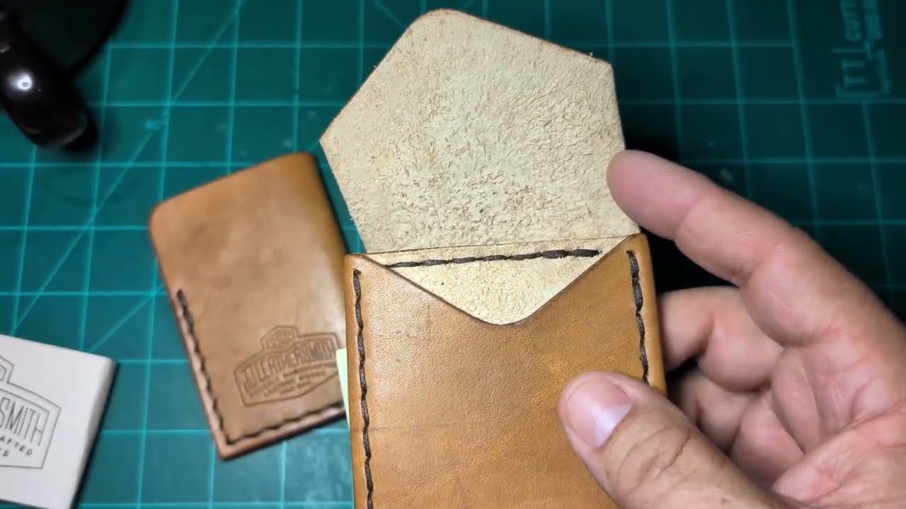 JJ Leathersmith The Chas & Oldis One Lucais International Version Wallet card case 