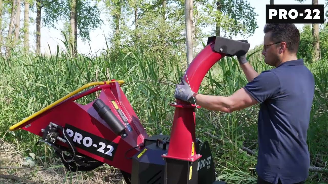 PRO-22 S10HA Häcksler - Zapfwellen / Max. Aststärke 120 mm / Vorschubwalze