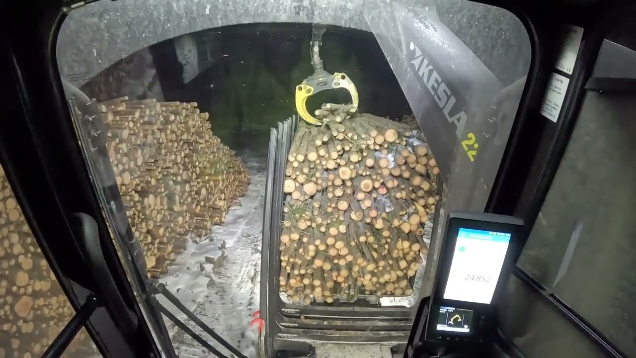 Talvitien testaus ja kuorman teko aamusella