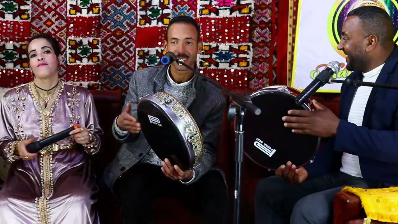 الفنان سعيد إيتزر رفقة المجموعة جلسة كلاسيكية من الزمن الجميل  بعنوان 