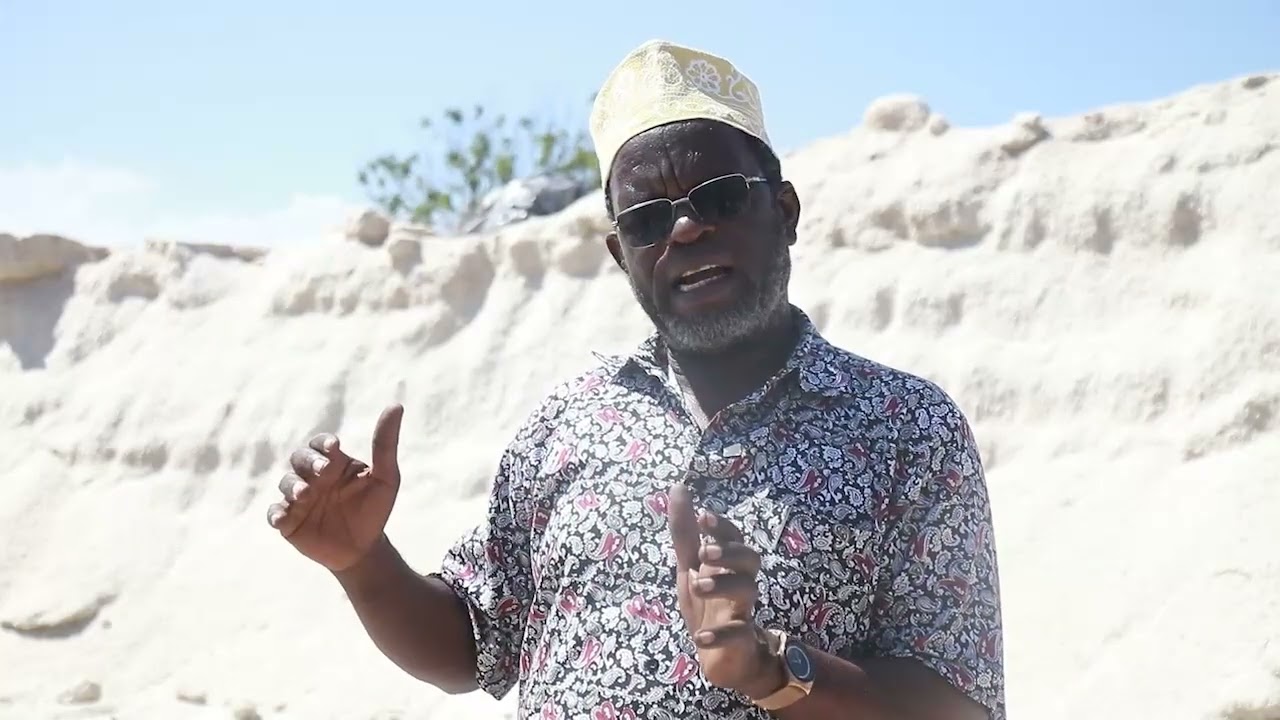 KIWANDA CHA CHUMVI CHENYE UWEZO WA KUZALISHA TANI 5 HADI 8 KWA SAA HIKIHAPA MKOANI TANGA