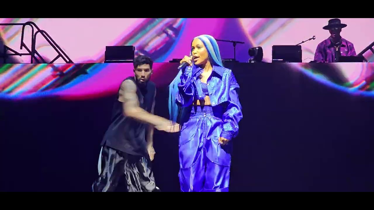 EVE - Who's That Girl (Nelly - Where The Party At Tour 2025 - R.W.-Arena Oberhausen - 2025-05-24)