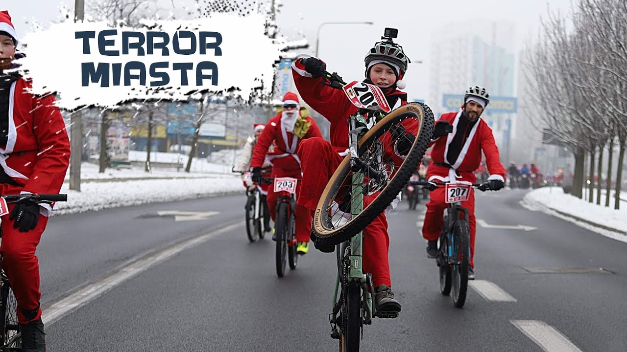 300 Gwiazdorów terroryzuje miasto