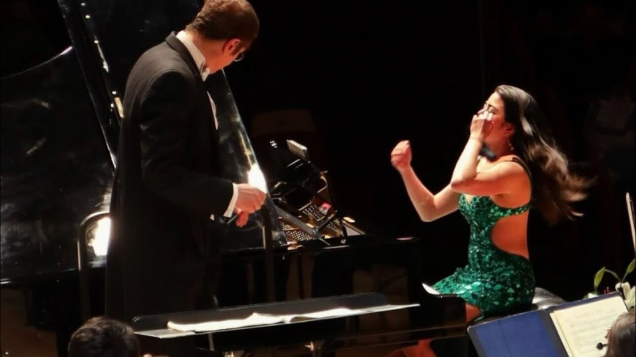 Rhapsody in Blue G. Gershwin Argentina Duran, OJUEM sala Nezahualcóyotl