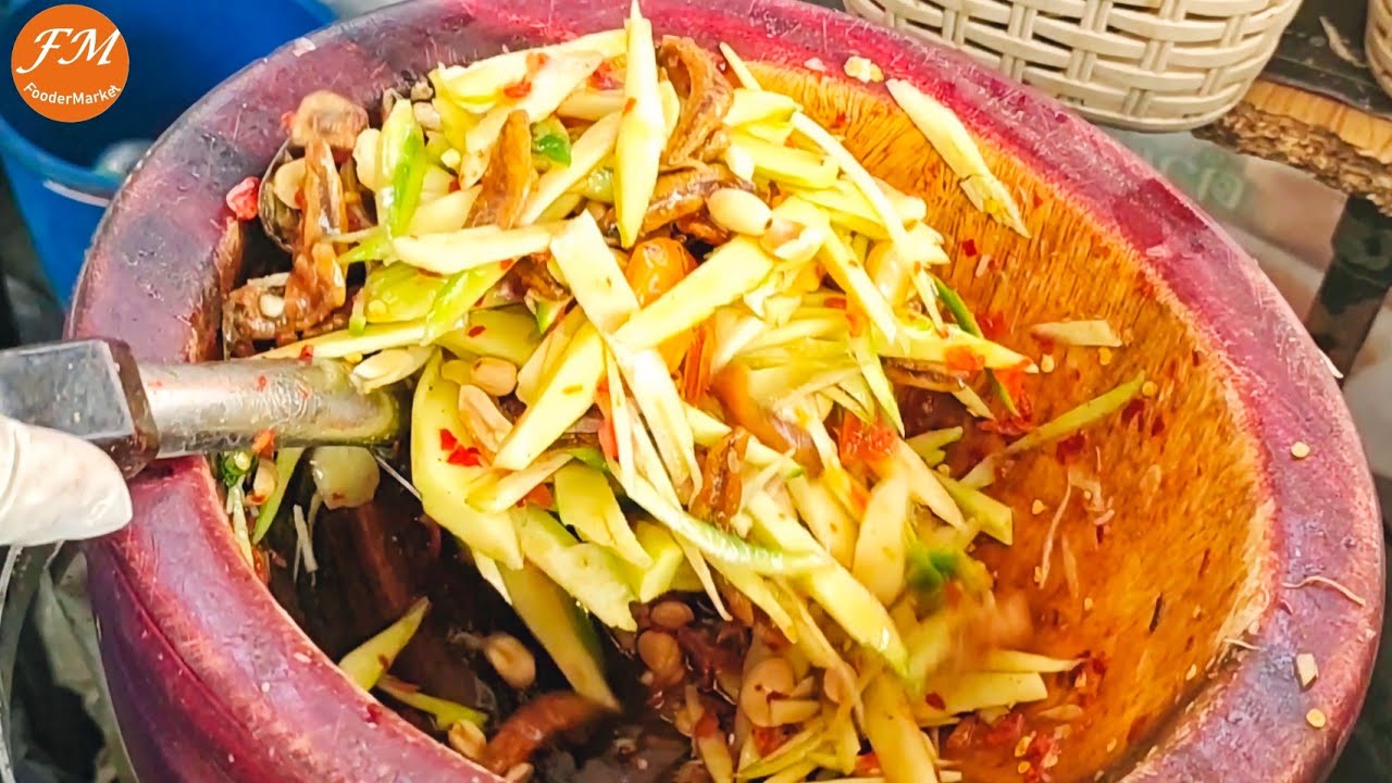 Популярный Spicy MANGO салат - тайская уличная еда