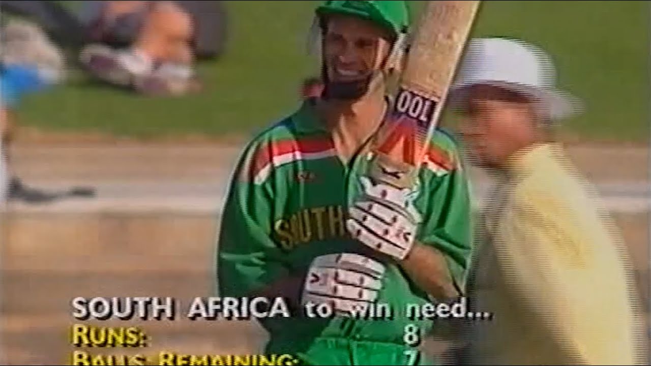 One for the Proteas! South Africa qualify for the 1992 World Cup finals after this thriller vs India