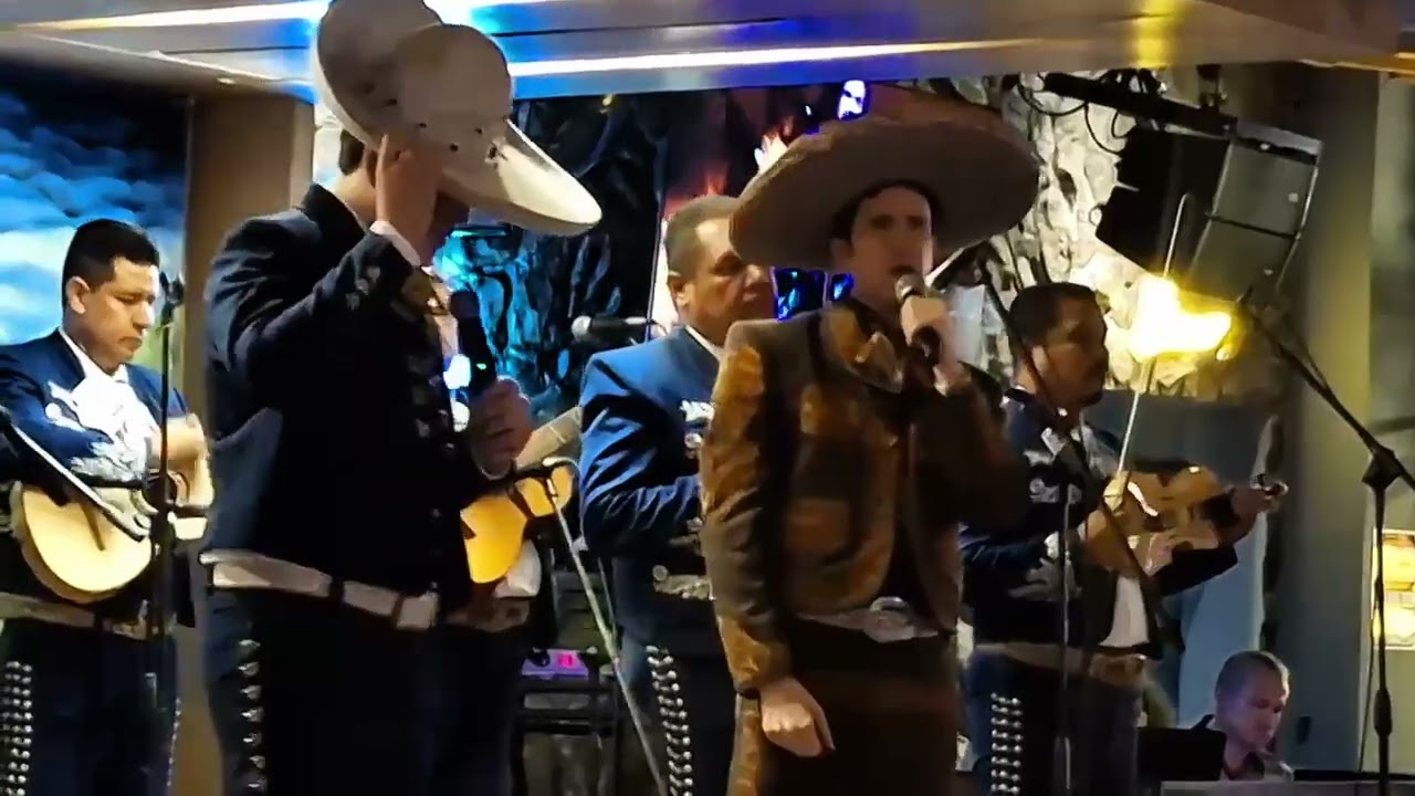 Perdón  (Dustin Garza ft  Lorenzo Negrete)  compositor, Pedro Flores Córdova 