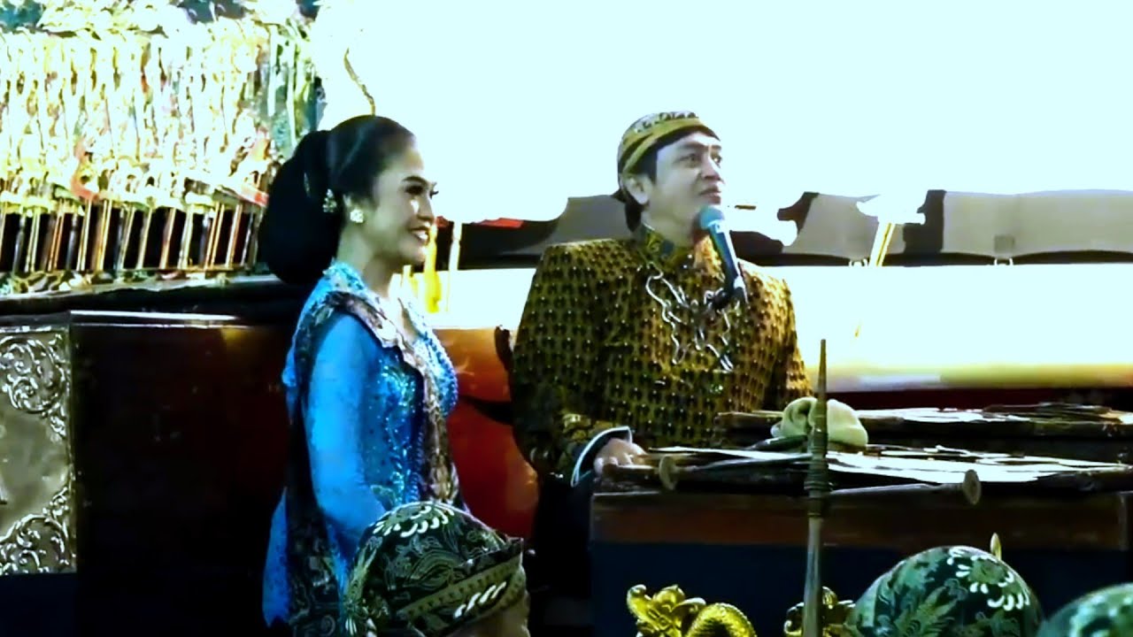 ELISA DAN KI CAHYO BERMESRSAN!! BU KESI GEGER!!! DENGAN KELAKUAN MERAKA
