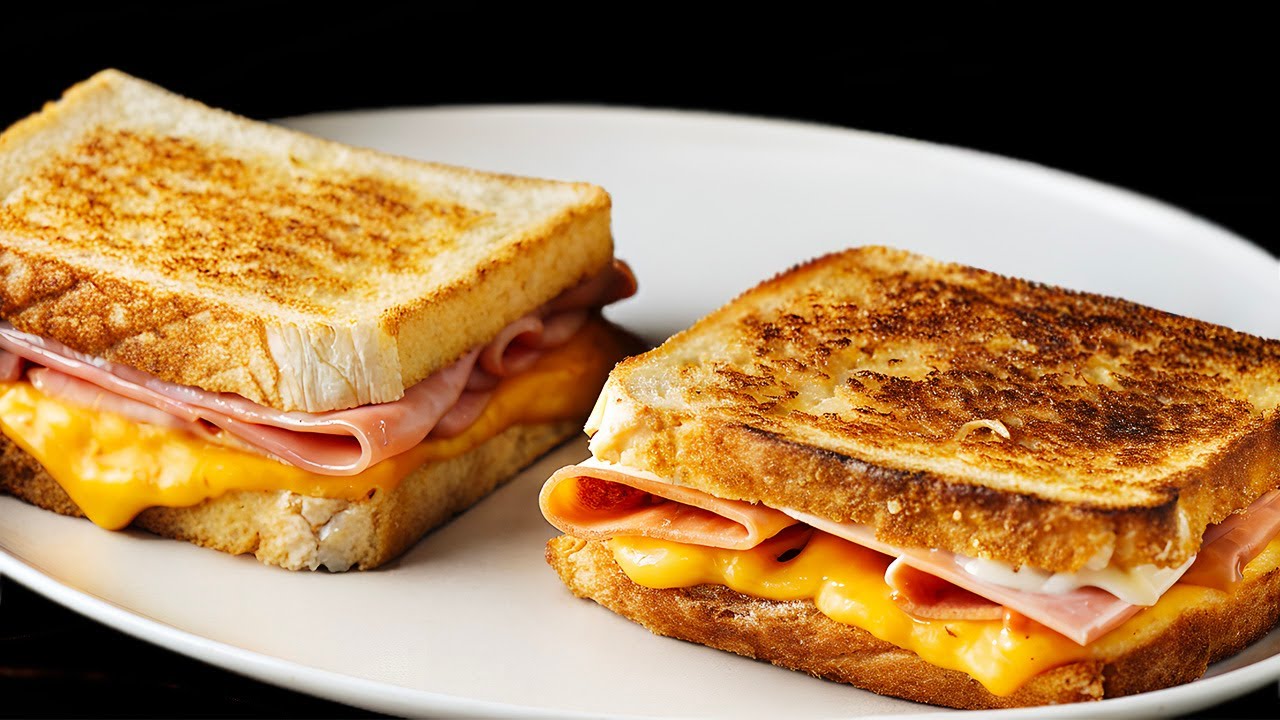 Как в маленьком французском кафе French Toast & Eiersandwich, тепло, быстро и невероятно вкусно.