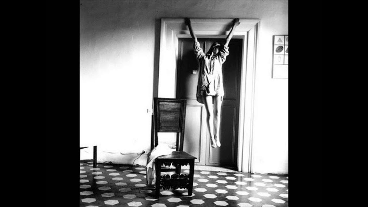 Alejandra Pizarnik - El despertar